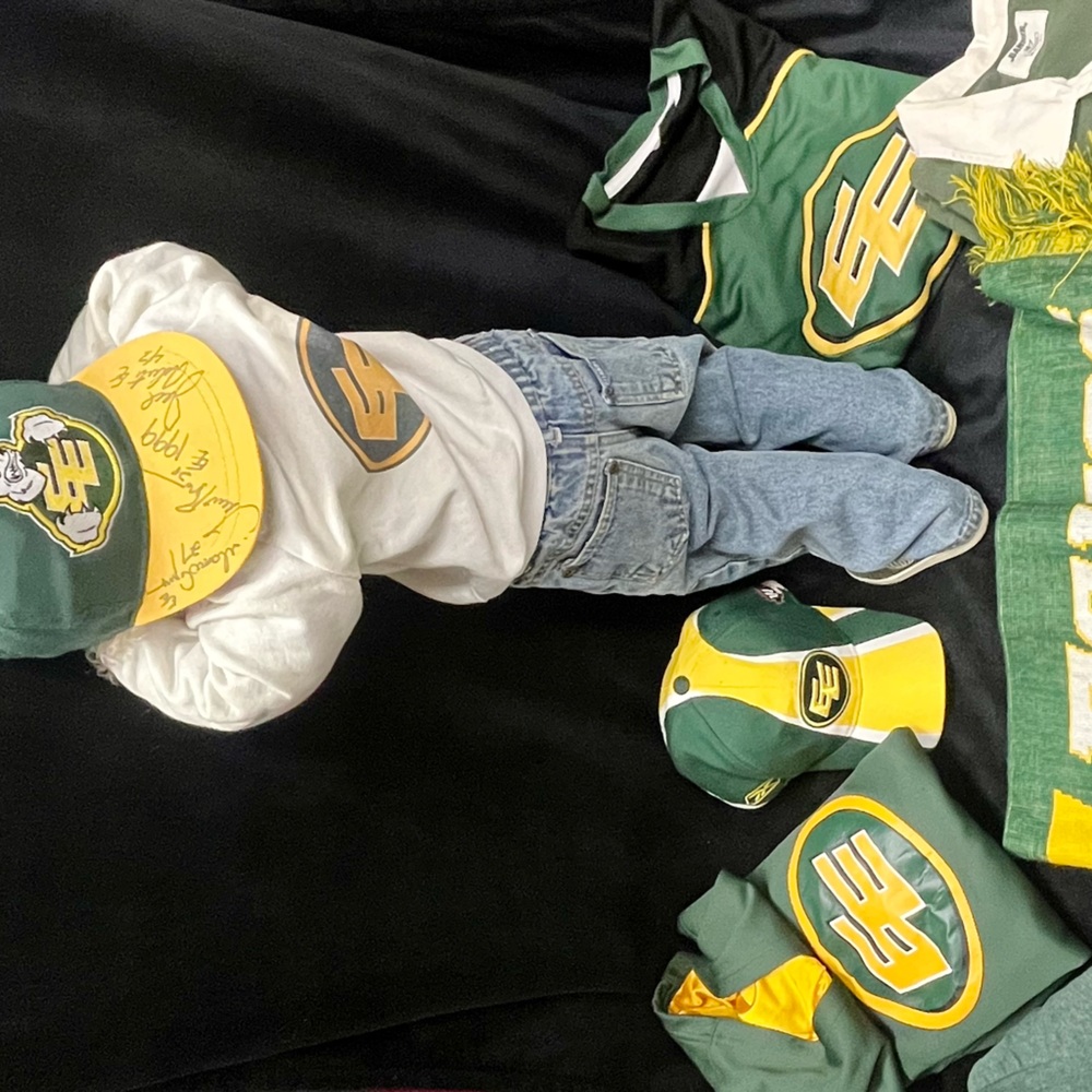 Selling Vintage Edmonton Eskimos collector’s items